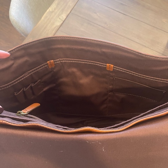 Brand new, never used Fossil Laptop Bag - Picture 6 of 8